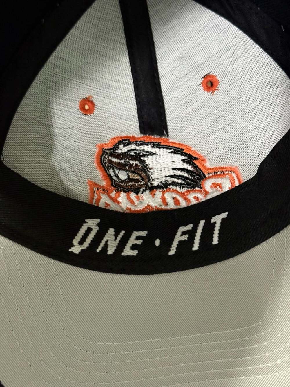 Women’s Oregon State Beavers 3 Piece Outdoor Hat & Hand Warmers Set - Picture 2 of 4